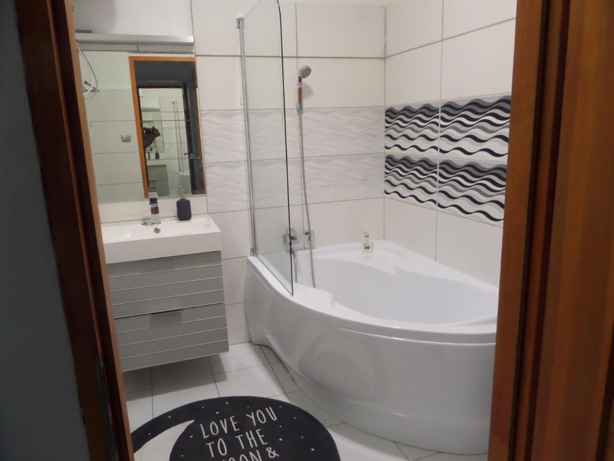 Drs Apartment, Fully Renovated Flat Boedapest Buitenkant foto
